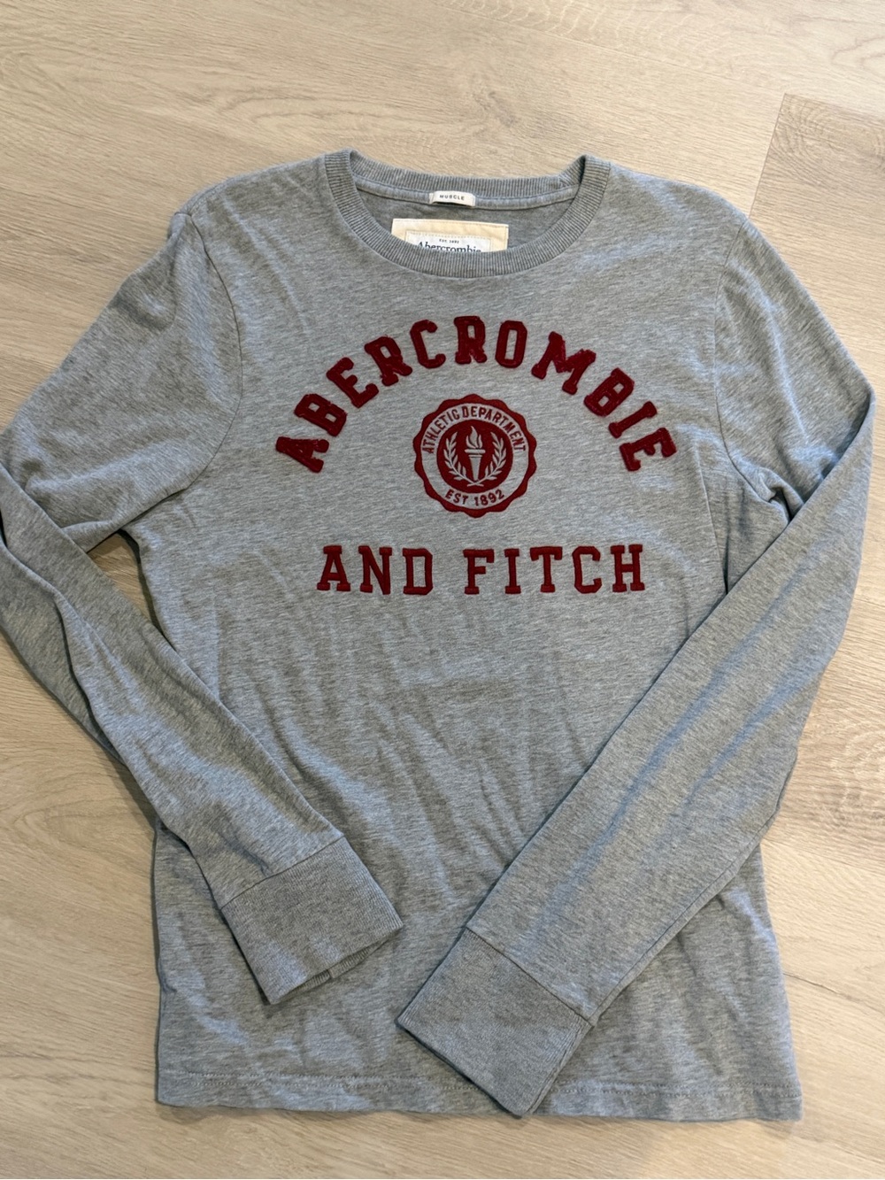 Women A&F Abercrombie Gray Lightweight Crew Sweater tall